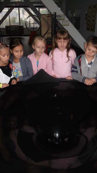 Экспериментаниум: самый научный из всех детских центров